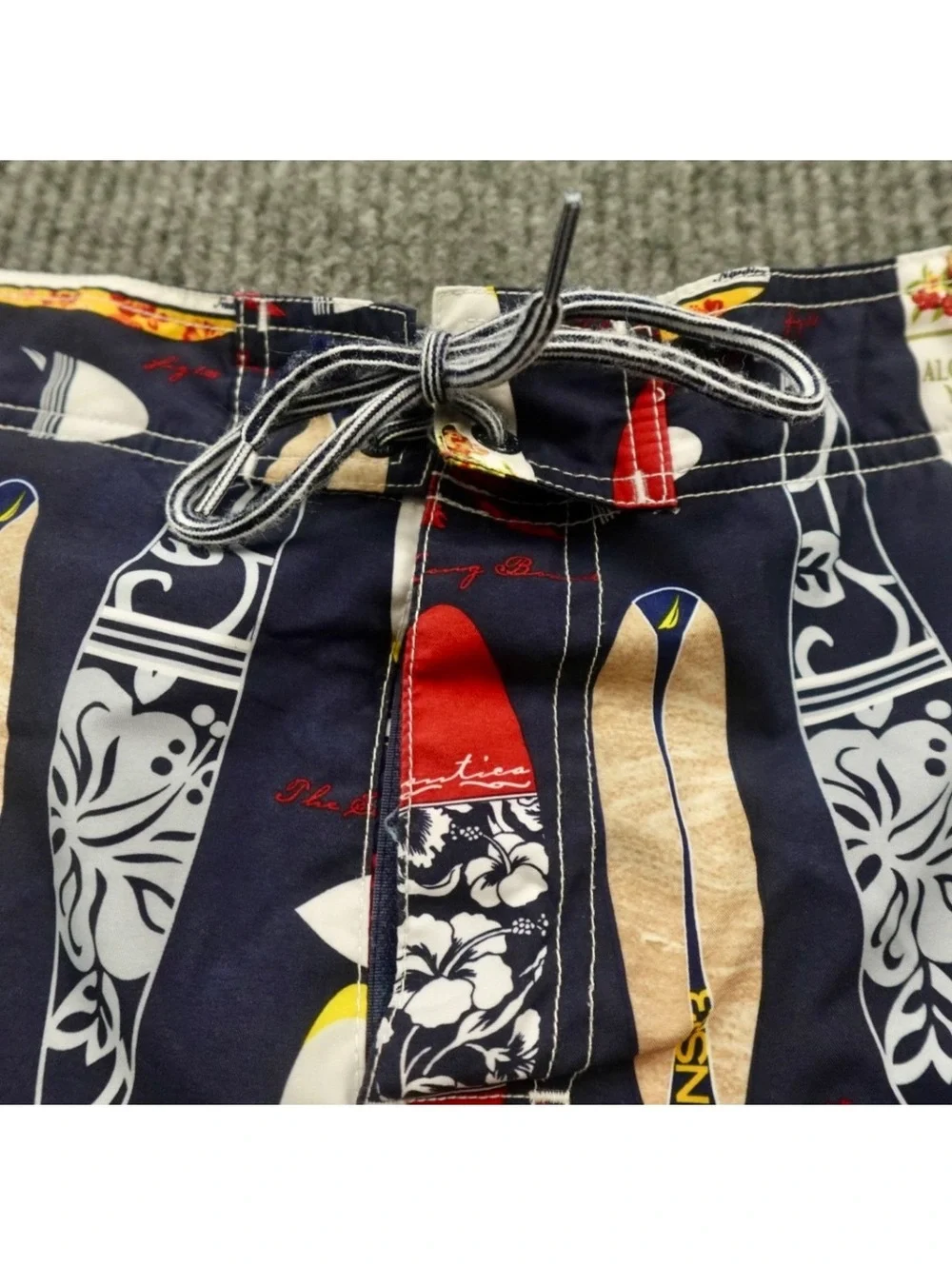 Nautica Mens Board Shorts Sz 32 Navy Blue Surfboard Aloha Swim Trunks Mesh